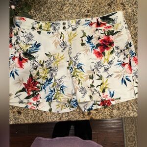 White House Black Market Flower Print Shorts Size 14